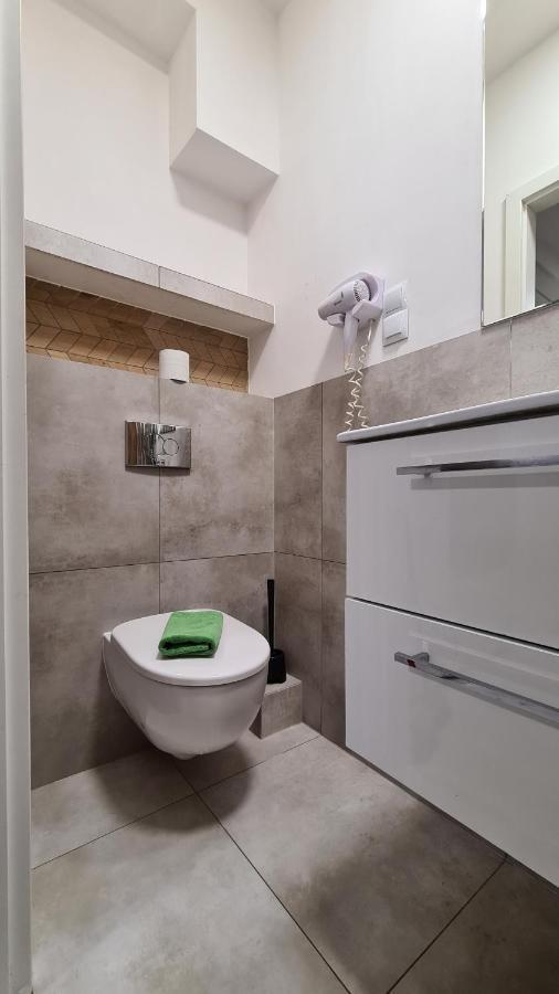 Studio I Pokoje I Pokoje Z Lazienkami Appartement Gdańsk Buitenkant foto