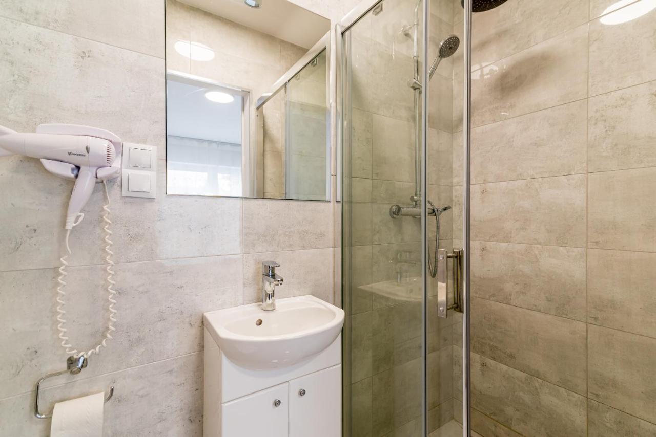 Studio I Pokoje I Pokoje Z Lazienkami Appartement Gdańsk Buitenkant foto
