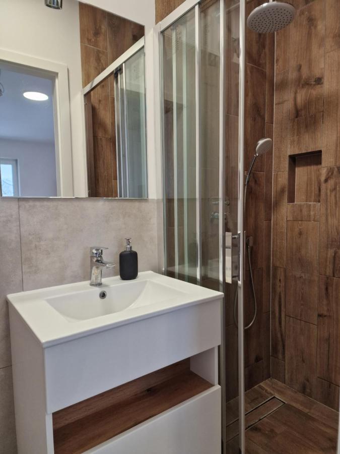 Studio I Pokoje I Pokoje Z Lazienkami Appartement Gdańsk Buitenkant foto